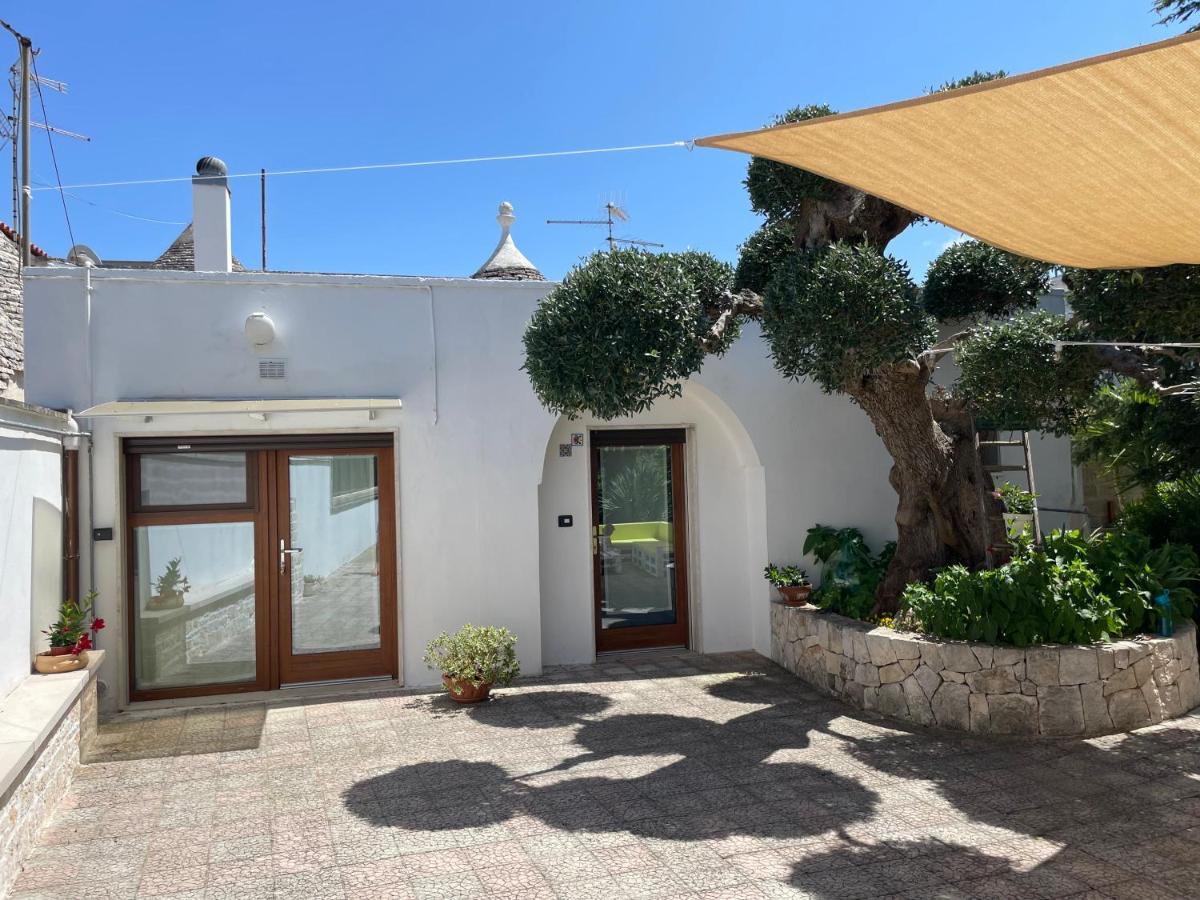 Вилла Il Trullo Di Nonno Licchio Альберобелло Экстерьер фото